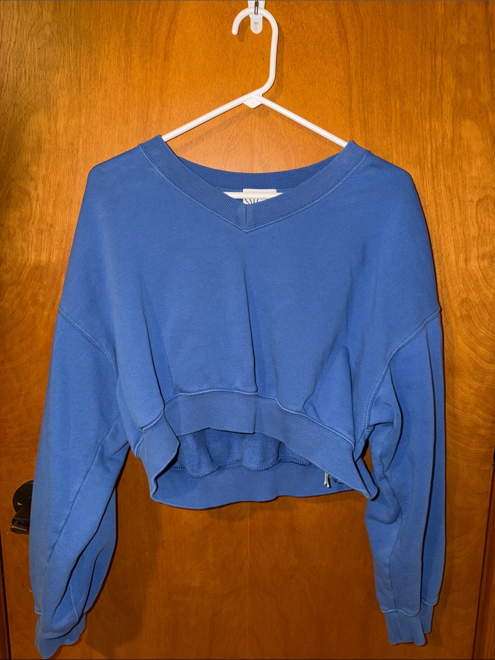 Aerie Offl/ne Blue Cropped V-Neck Pullover Sweatshirt